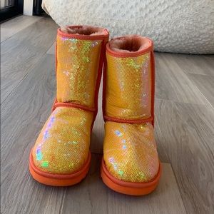 Classic Short Sequin Ugg (7)